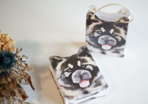 A4で作れる秋田犬の手提げ紙袋（無料展開図・マチ付き）