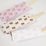 【無料テンプレート付き】折り紙で作るおしゃれ箸袋｜初心者でも3分で完成！チワワ・ダックス・フレブル柄も