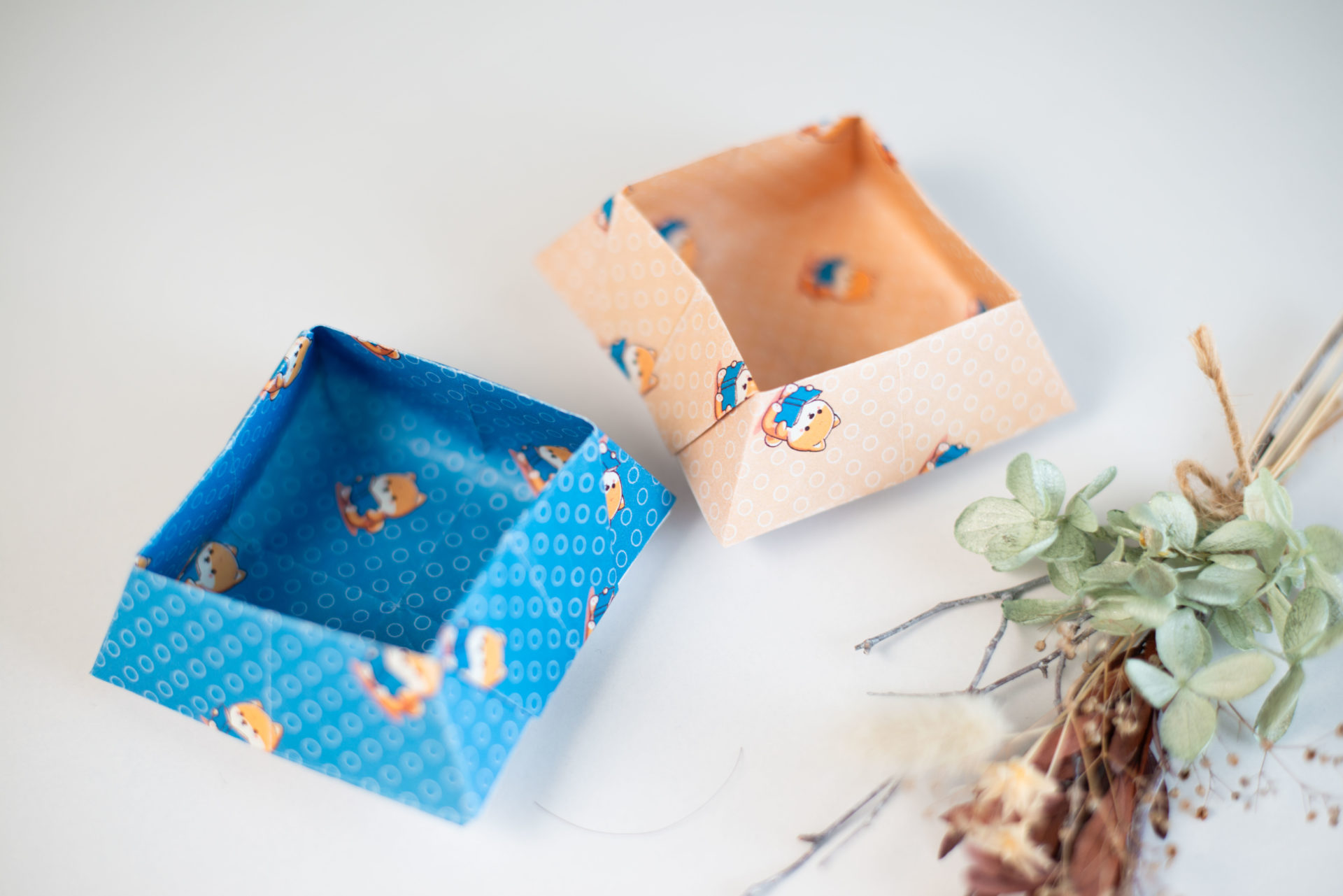 折り紙で作る実用的な箱、かしばち（伝承）の折り方