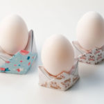 【初心者向け】折り紙で作るエッグスタンドの折り方（写真付き・無料テンプレあり）