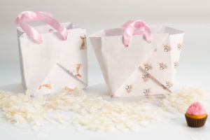 A4用紙で作る|のり不要の簡単折り紙ミニバッグ(無料テンプレート&動画あり)