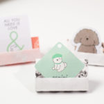 簡単！折り紙で作るおしゃれなカードスタンド｜初心者向けDIYガイド